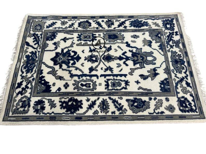 Handmade Indo-Rug – Geometric Lattice Design, Soft Beige & Gray, Luxury Wool Carpet.